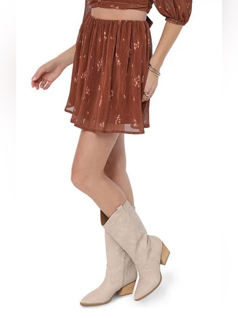SADIE & SAGE - A-line, Pleated Mini Skirt. Brown floral. Medium